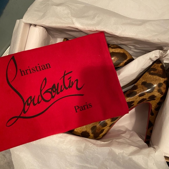 Authentic Christian Louboutin leopard heels size 5 - Picture 6 of 8